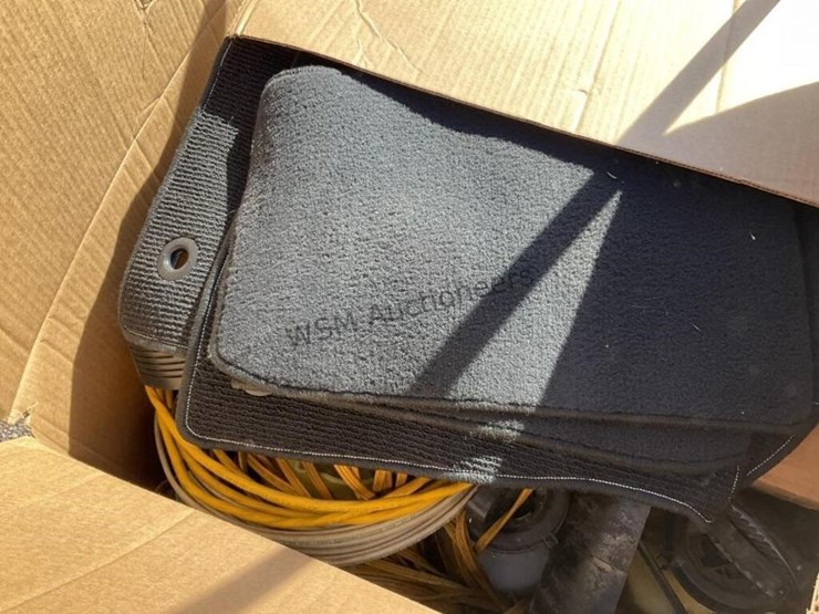 pallet-of-misc-image-3