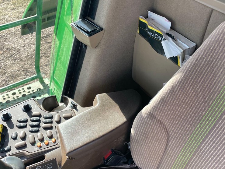 2007-john-deere-9560-sts-image-67
