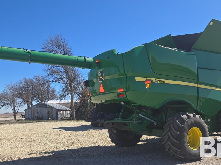 2013-john-deere-s680-image-5