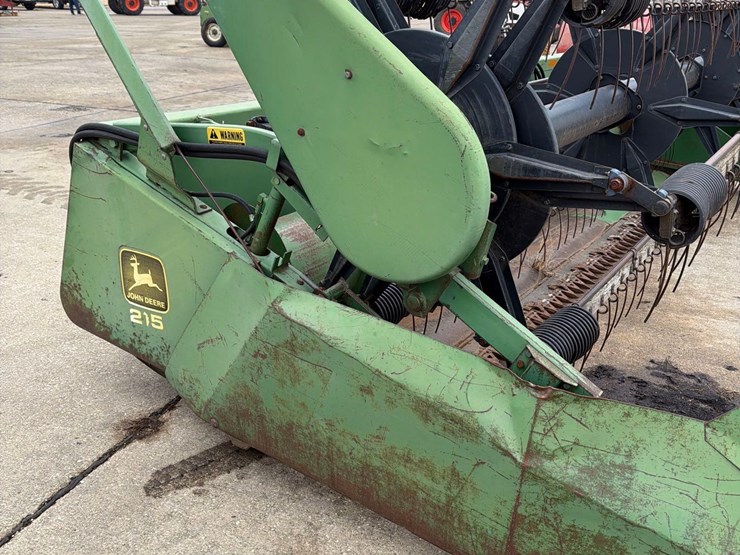 john-deere-215-image-11