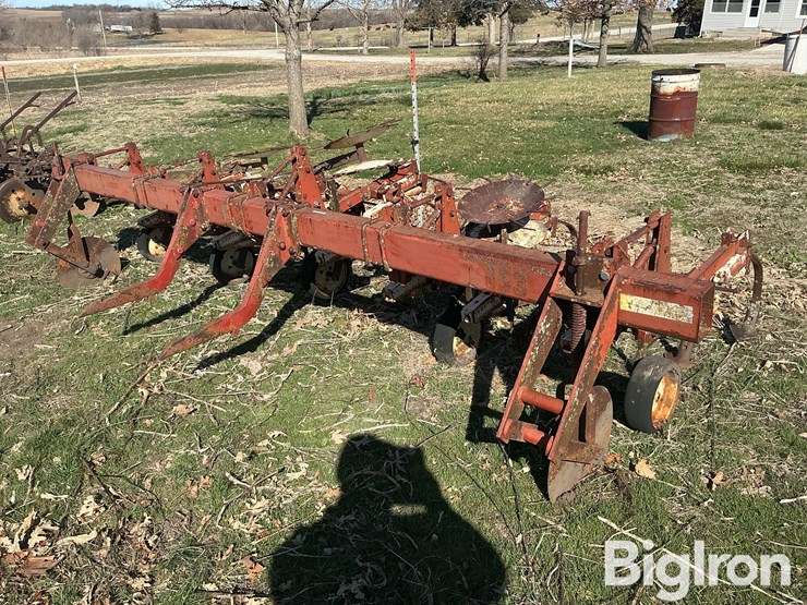 international-153-image-1