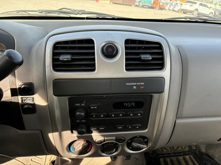 2007-chevrolet-colorado-image-12