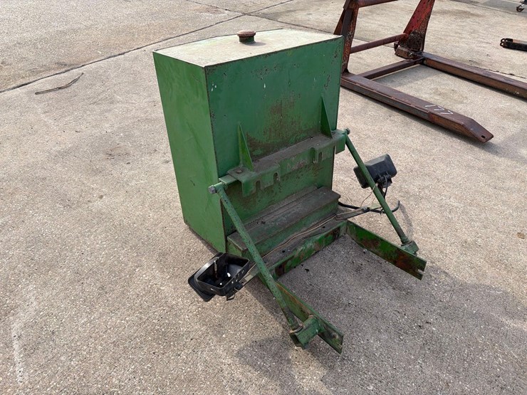 john-deere-4440-image-3