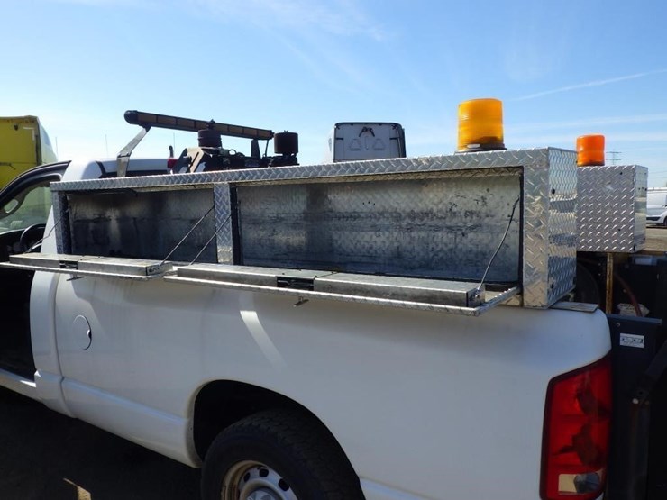 2004-dodge-ram-2500-image-8