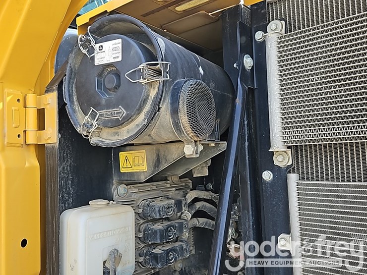 deere-160g-lc-image-22