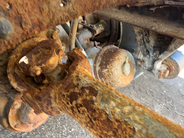 2004-caterpillar-c12-image-40