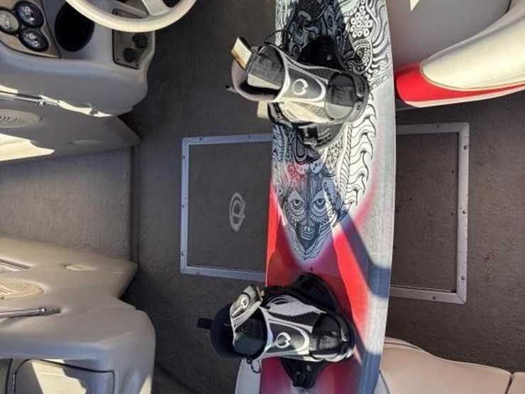 2000-unknown-trailer-image-36