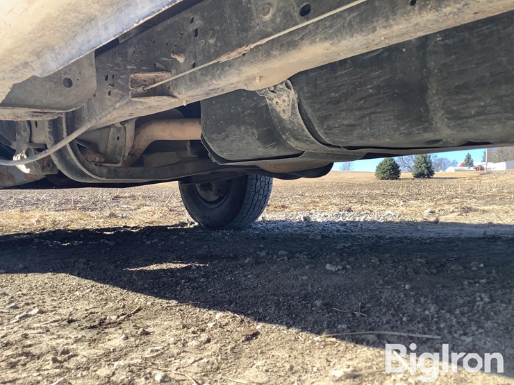 2013-ford-e250-image-16