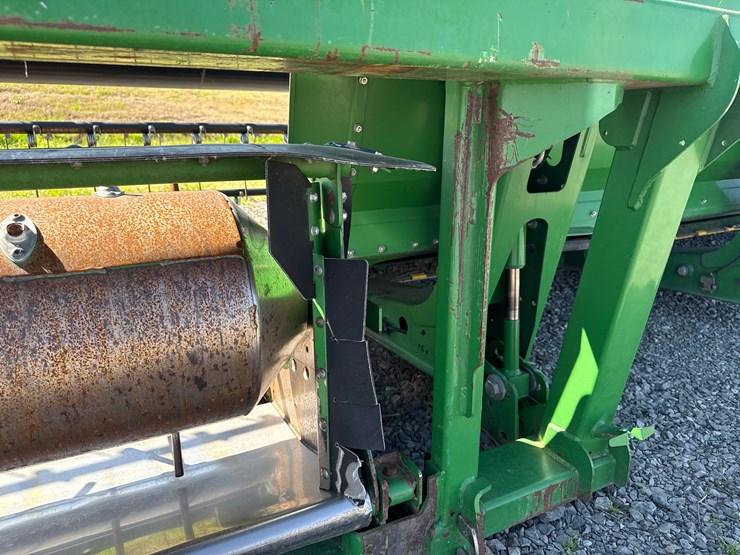 john-deere-630d-image-27