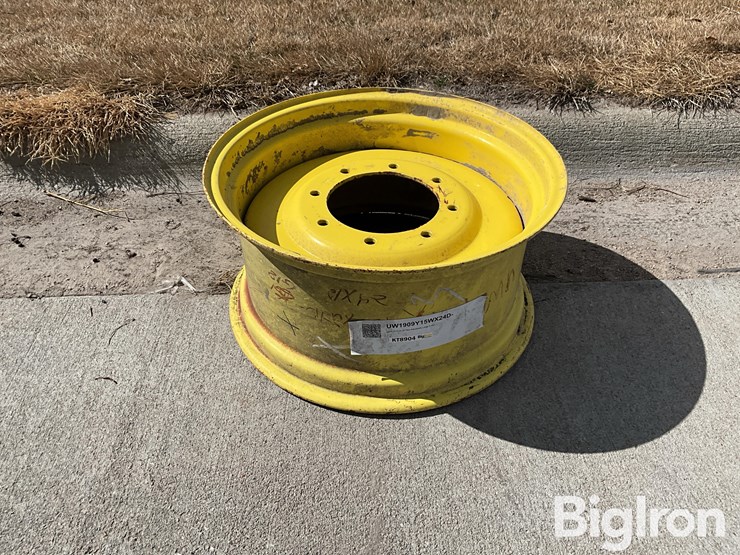 john-deere-8-image-1