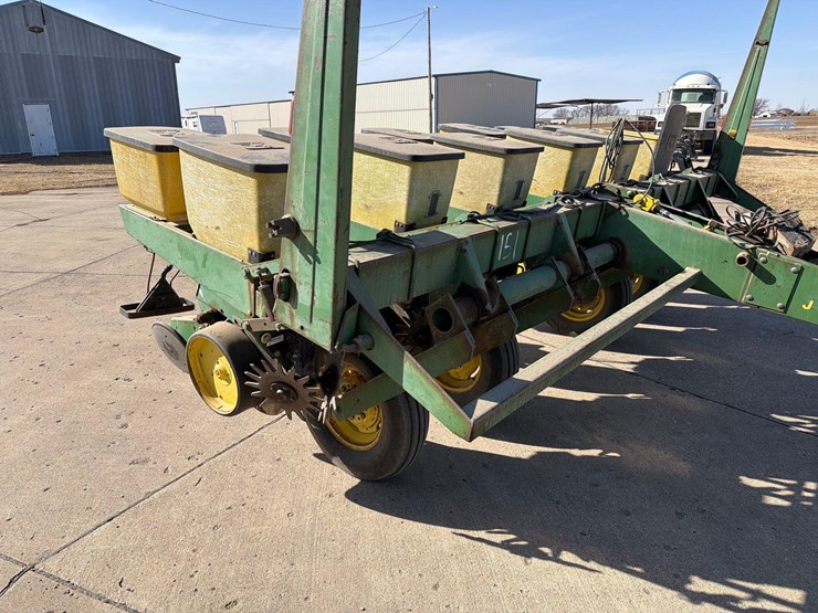 john-deere-7000-image-5