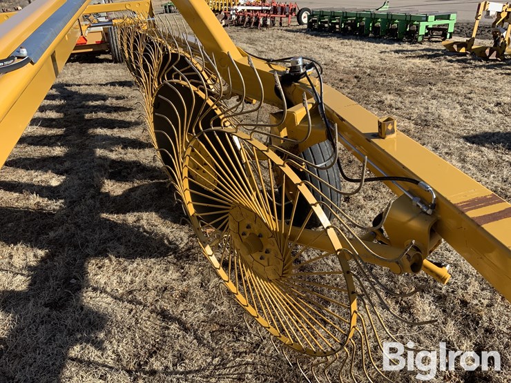 2022-vermeer-vr1428-image-11