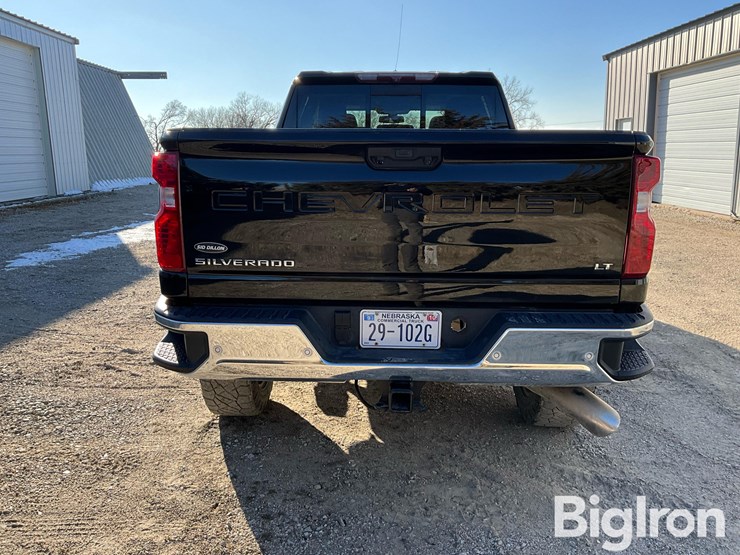 2020-chevrolet-silverado-2500hd-image-6