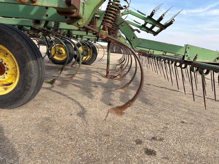 john-deere-1010-image-7