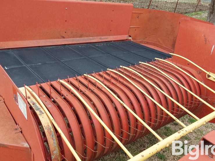 new-holland-144-image-12