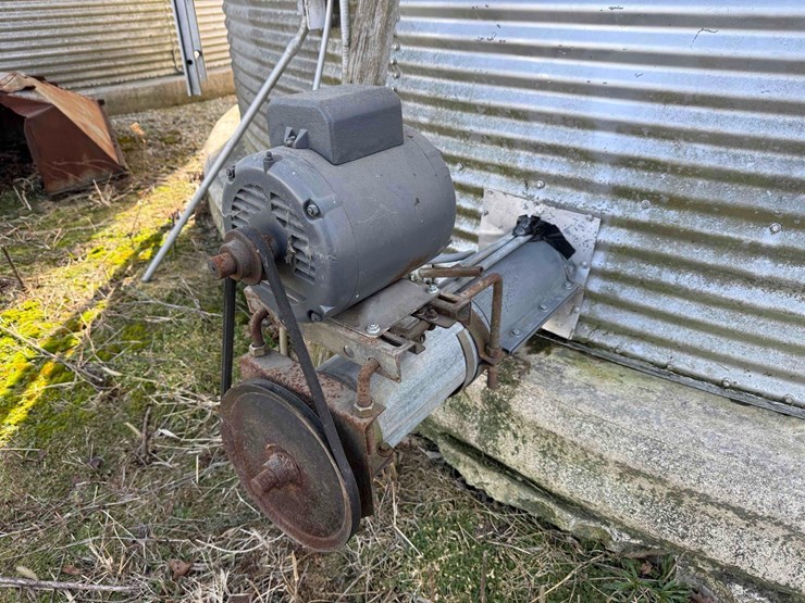 10,000-bushel-grain-bin-image-7