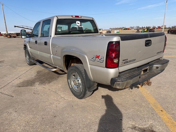 2005-chevrolet-k2500-image-5