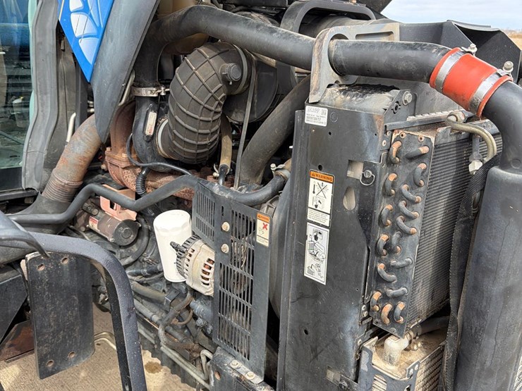 2011-new-holland-t6030-plus-image-57