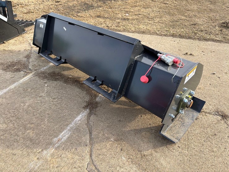 2025-wolverine-86”-skidloader-tiller-image-3