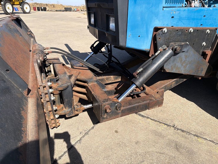 1990-versatile-946-image-22