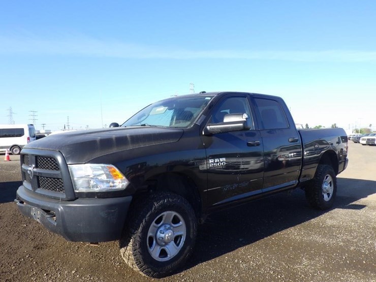 2015-dodge-2500-image-1