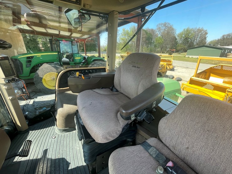 2011-john-deere-9430-image-36