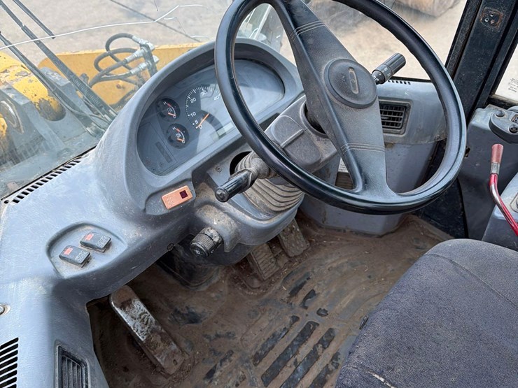 2007-komatsu-wa250-5l-image-49