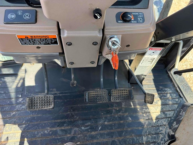 kubota-m126x-image-32