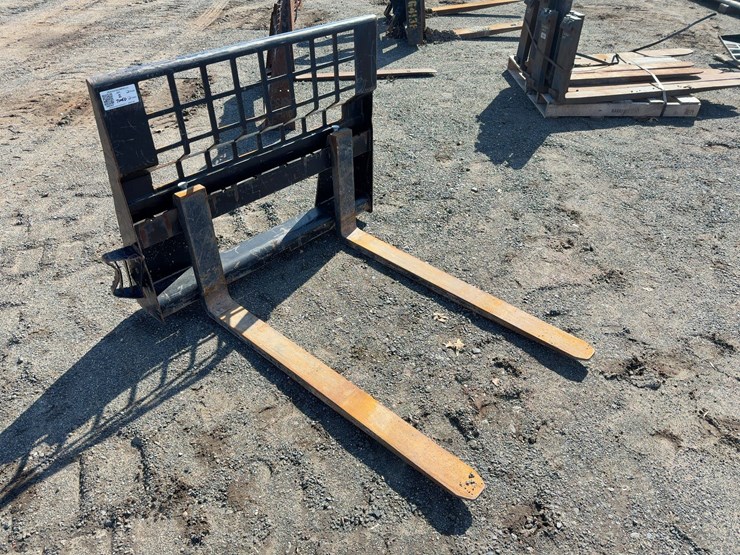 caterpillar-48"-forks-image-1