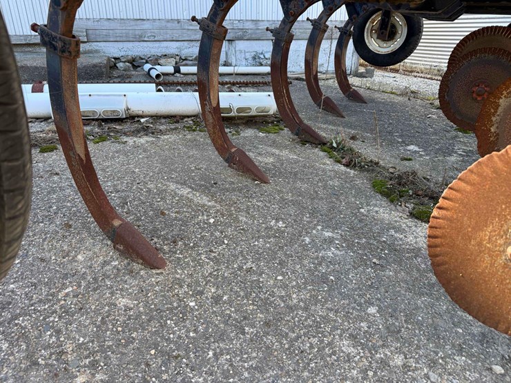 landoll-5-shank-ripper-image-6