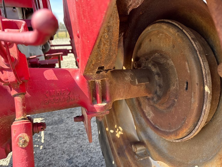 massey-ferguson-230-image-8