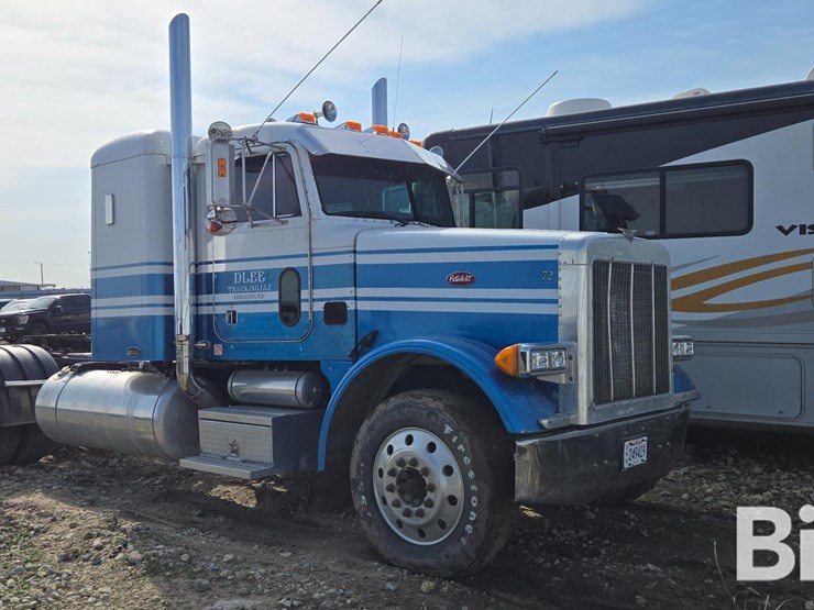 1999-peterbilt-378-image-3