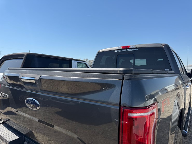 2016-ford-f150-image-8