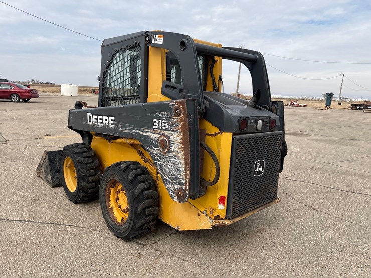 deere-318d-image-3