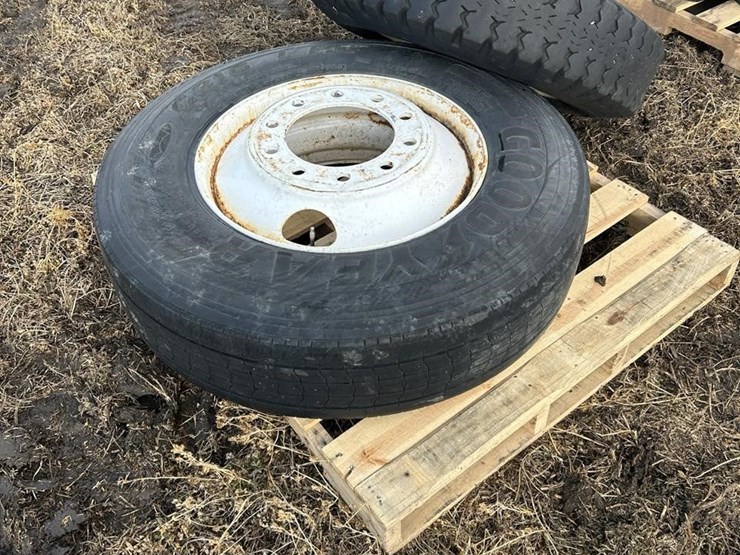 rims-and-tires-image-1