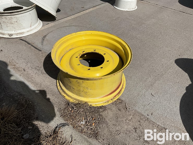 john-deere-8-image-4