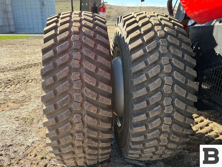 2025-case-ih-8260-image-23