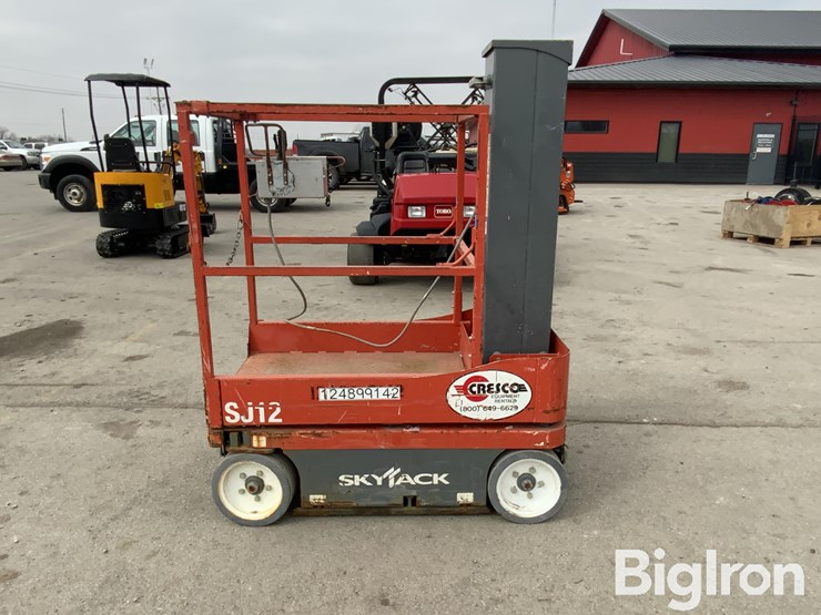 2017-skyjack-sj12-image-8