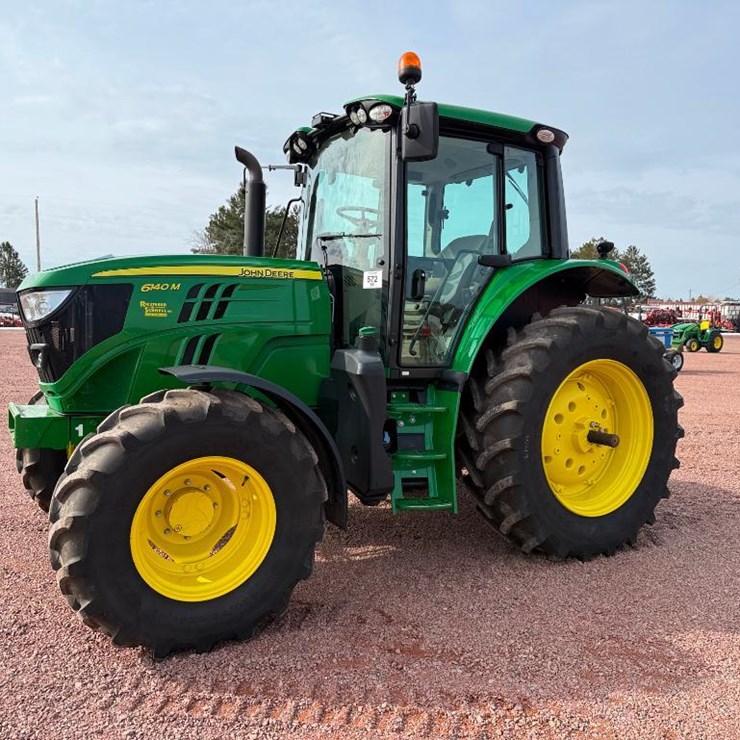 JOHN DEERE 6140M