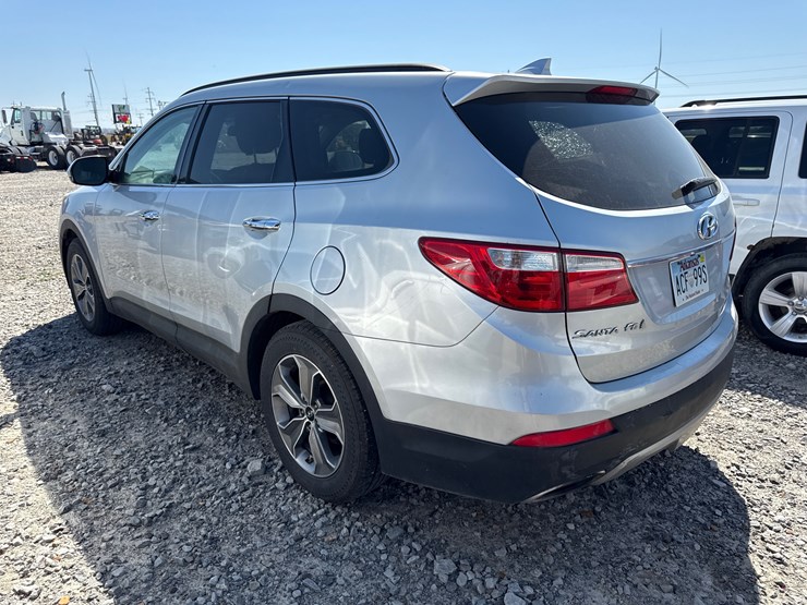 2015-hyundai-santa-fe-image-4