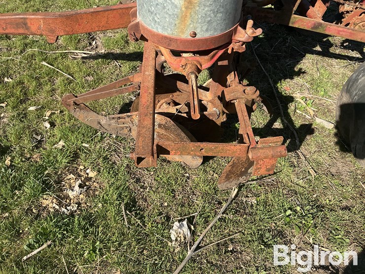 2r40-planter-image-17