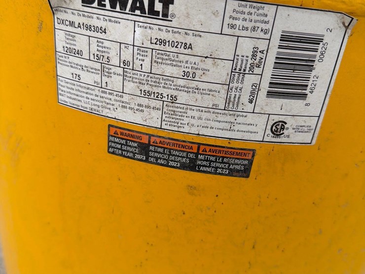 dewalt-30-gallon-air-compressor-image-6