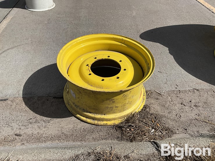 john-deere-8-image-5