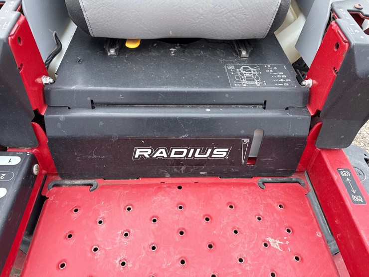 #15-•-ex-mark-e-series-radius-zero-turn-mower-403184477-inv#33267-image-13