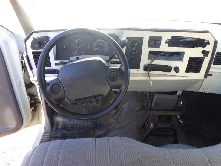 1996-dodge-ram-3500-image-7