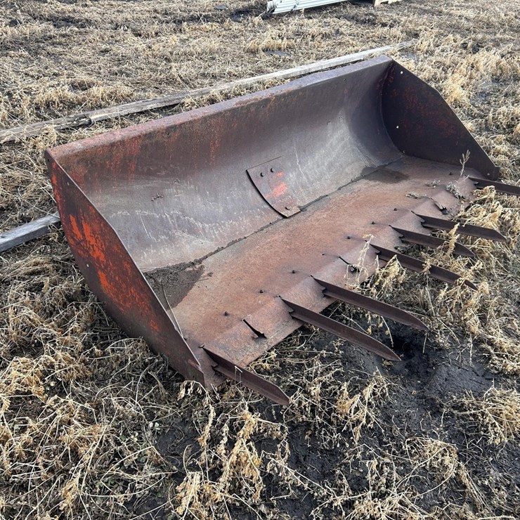 FARMHAND 7FT BUCKET