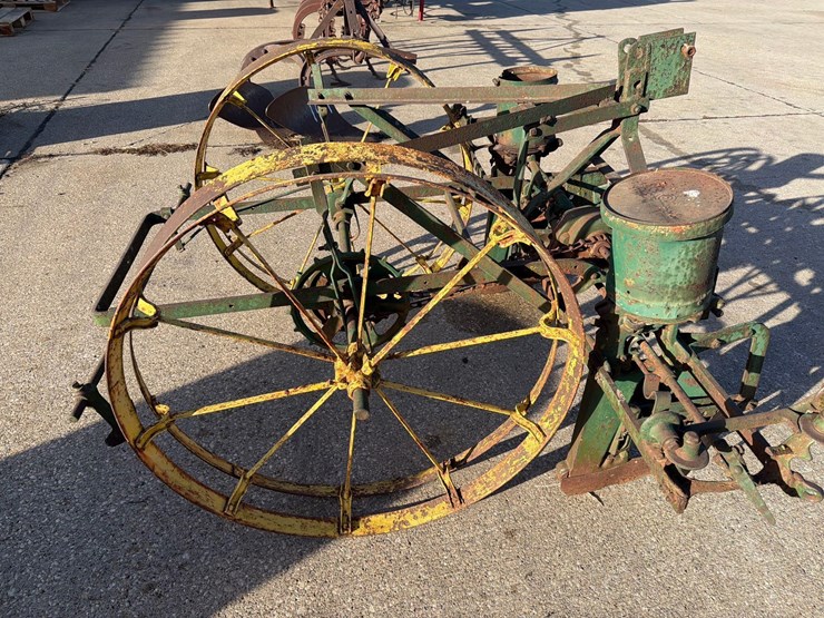 john-deere-2-image-9