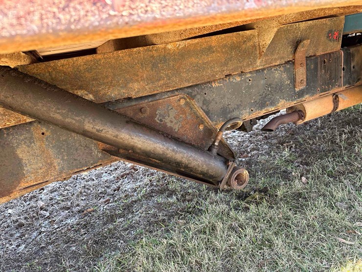 1977-chevrolet-custom-deluxe-image-18