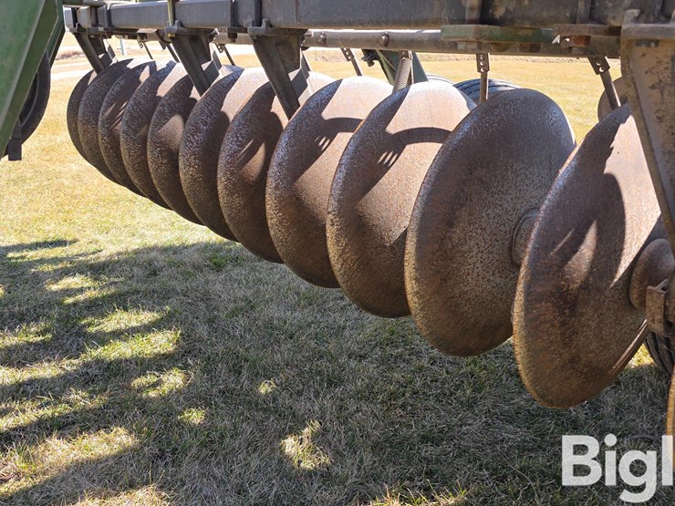 john-deere-220-image-18