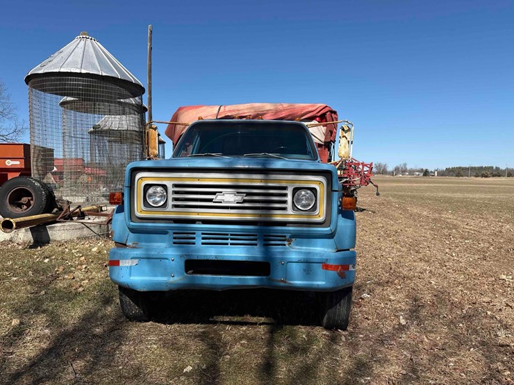 1977-chevrolet-custom-deluxe-image-2